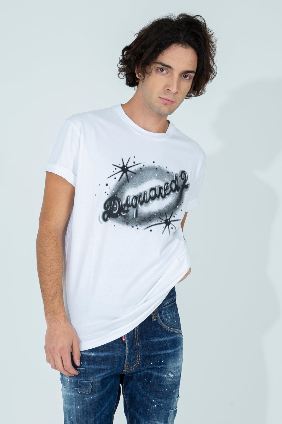 T-shirt con stampa frontale logata