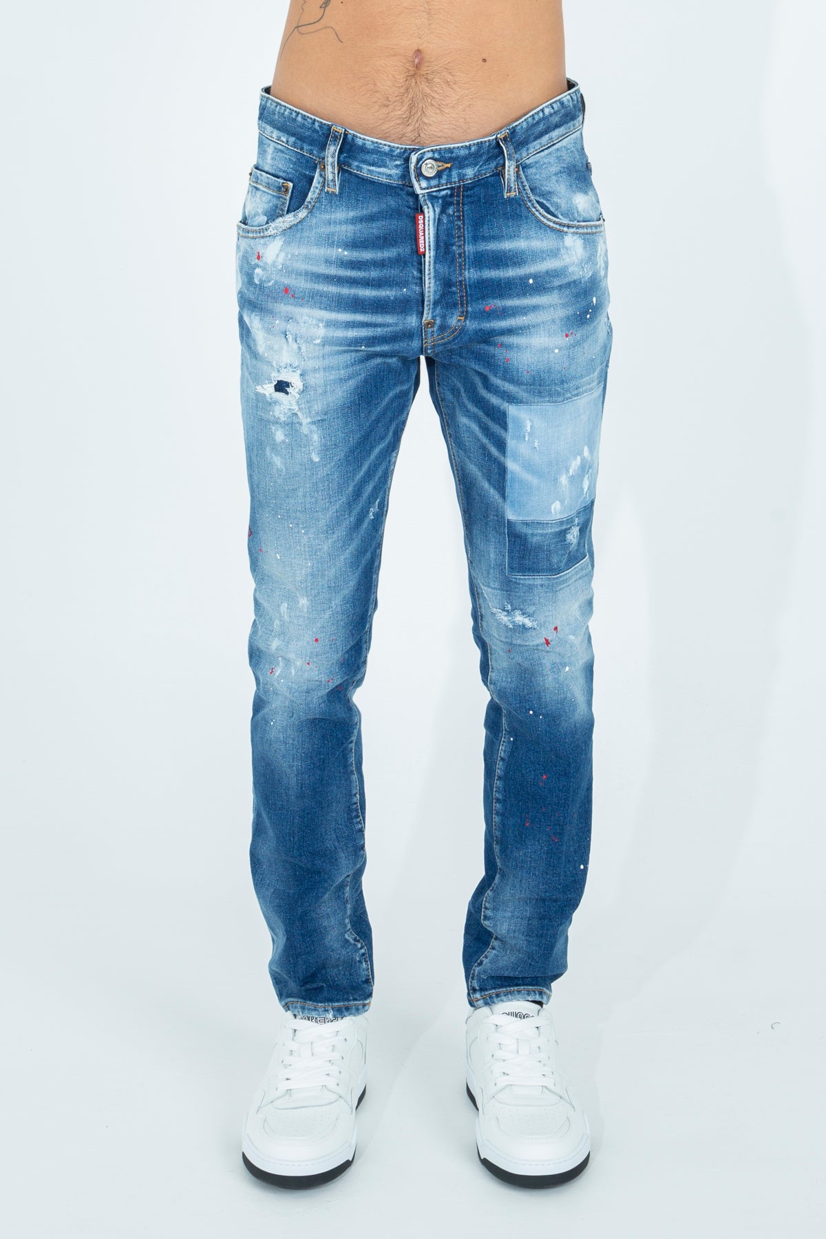 Skater jeans with rips