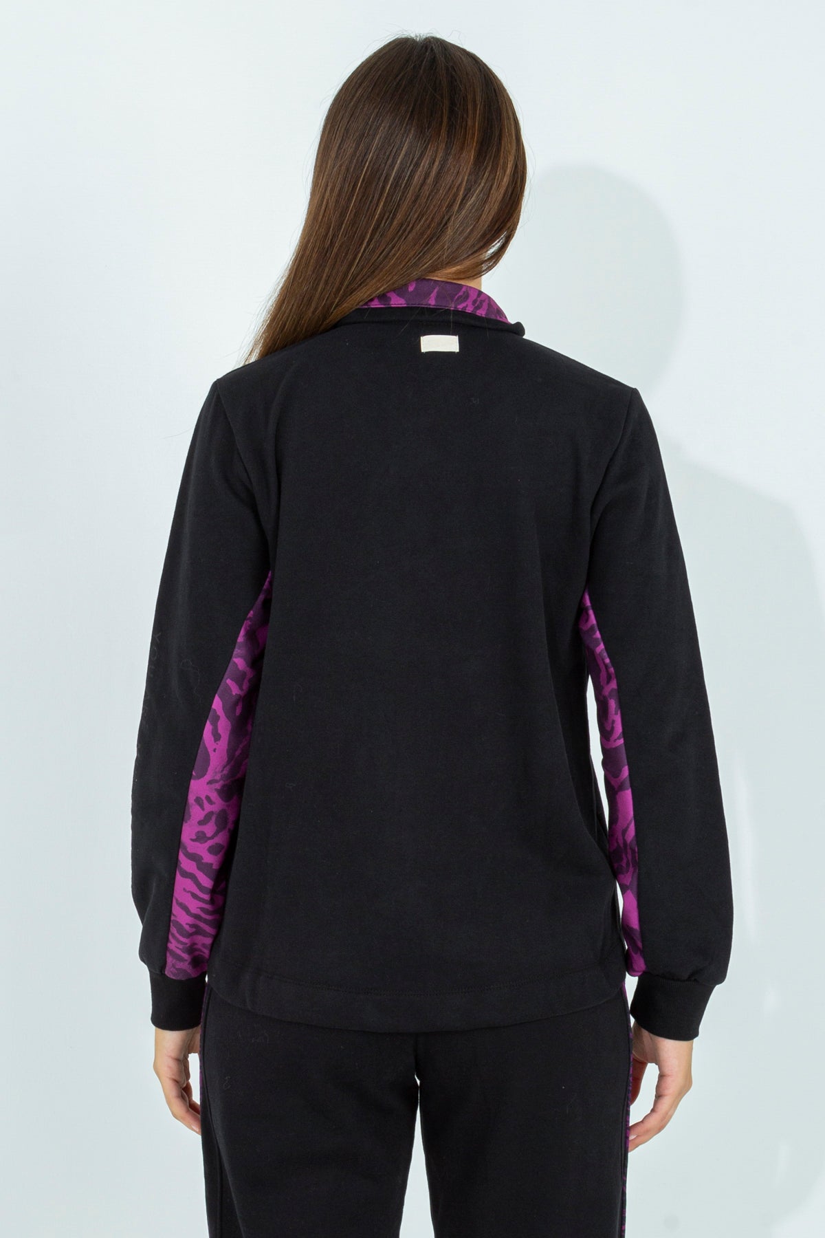 Full zip sweatshirt with animalier details