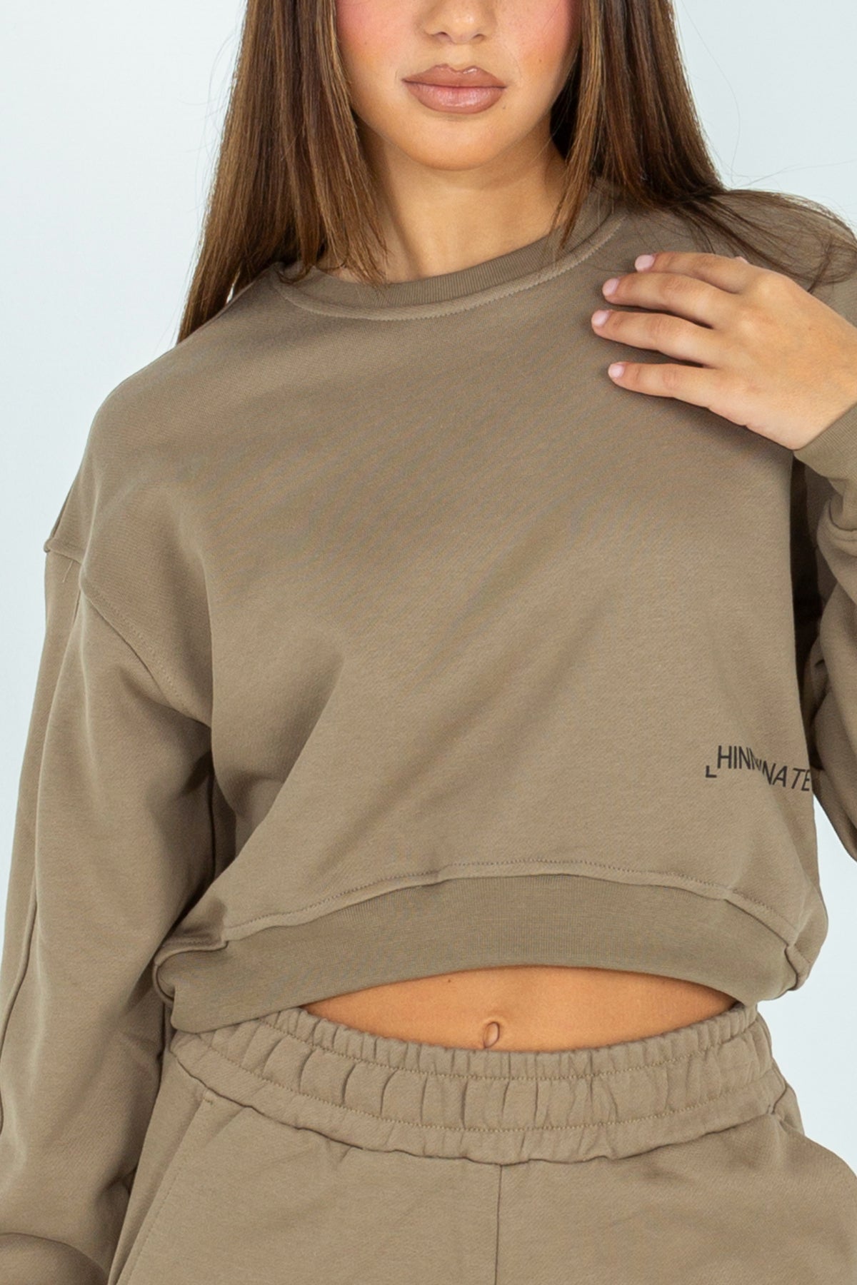 Basic short sweatshirt