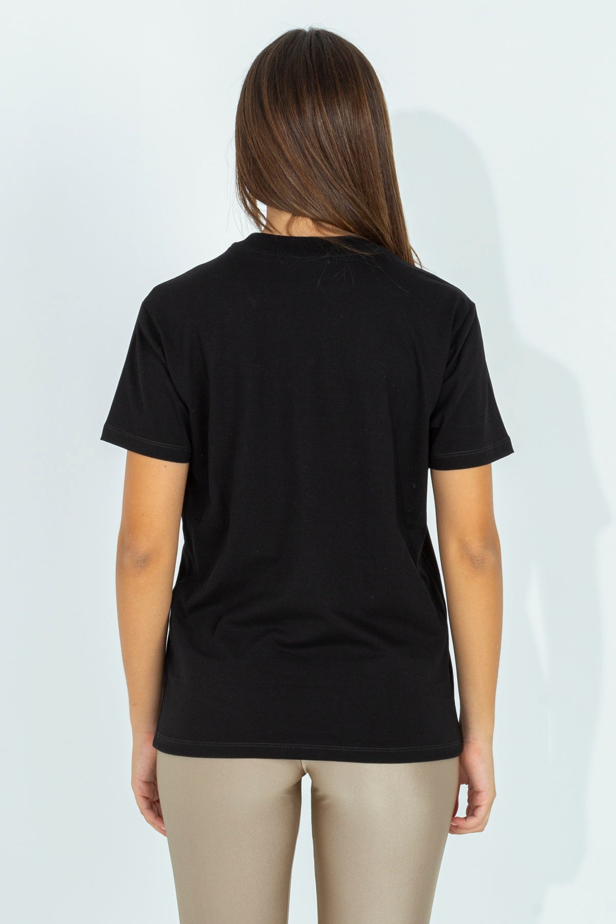 T-shirt con logo ricamato