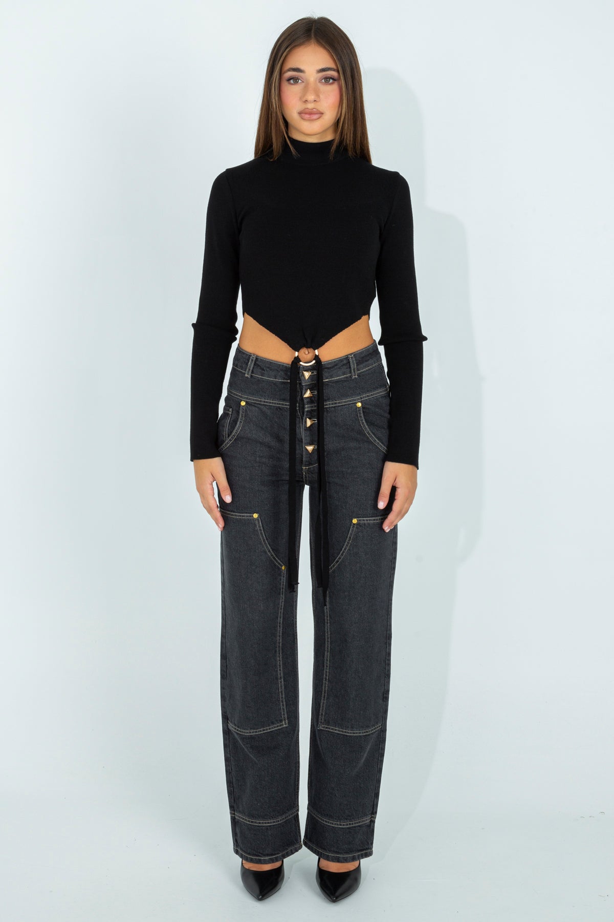 High-waisted, straight-leg jeans