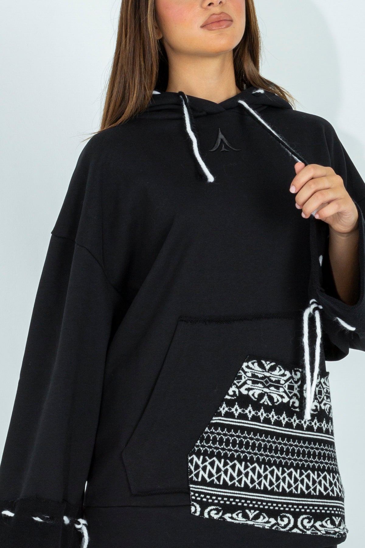 Jacquard detail pouch sweatshirt