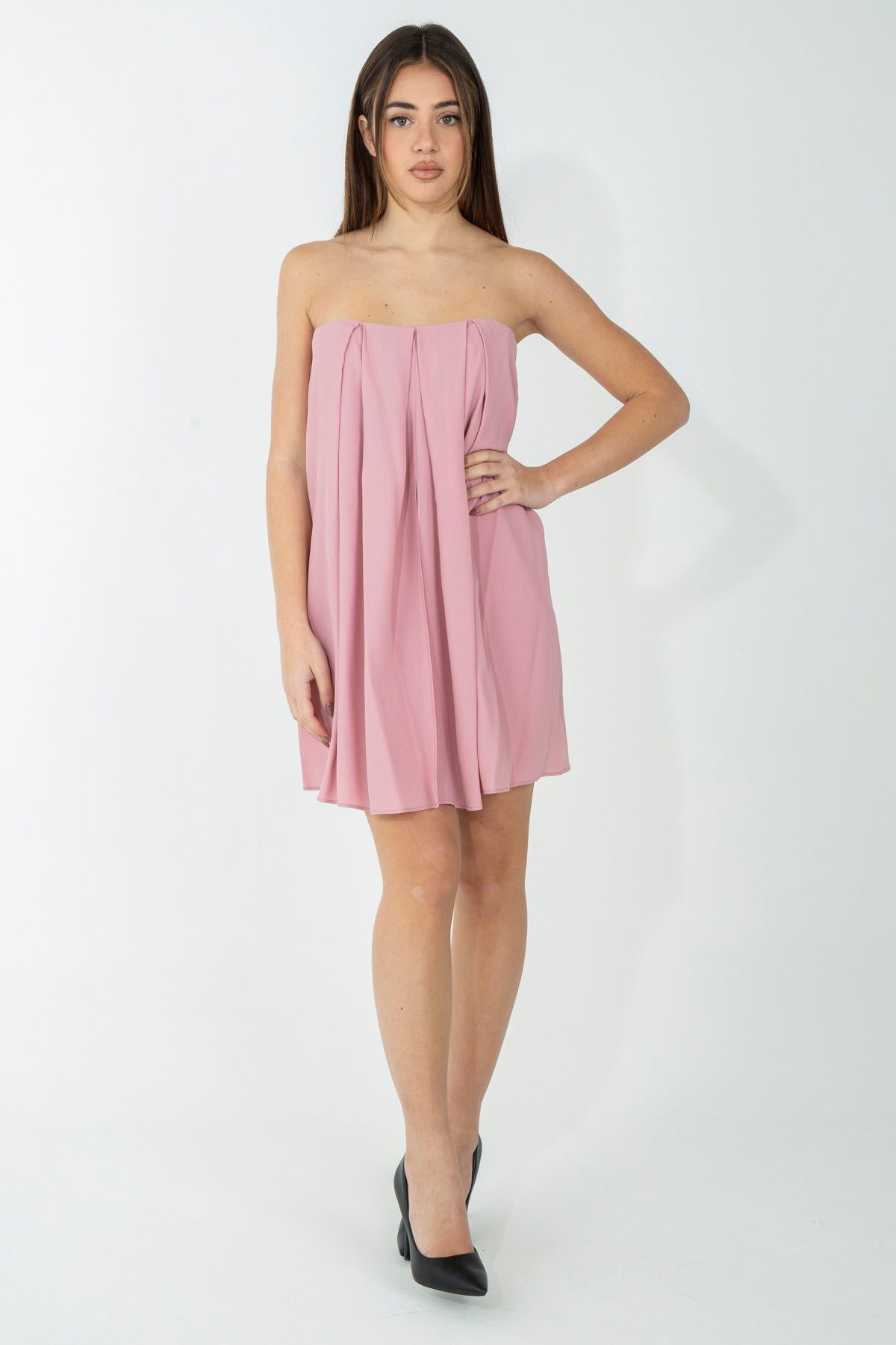 Abito corto a pieghe