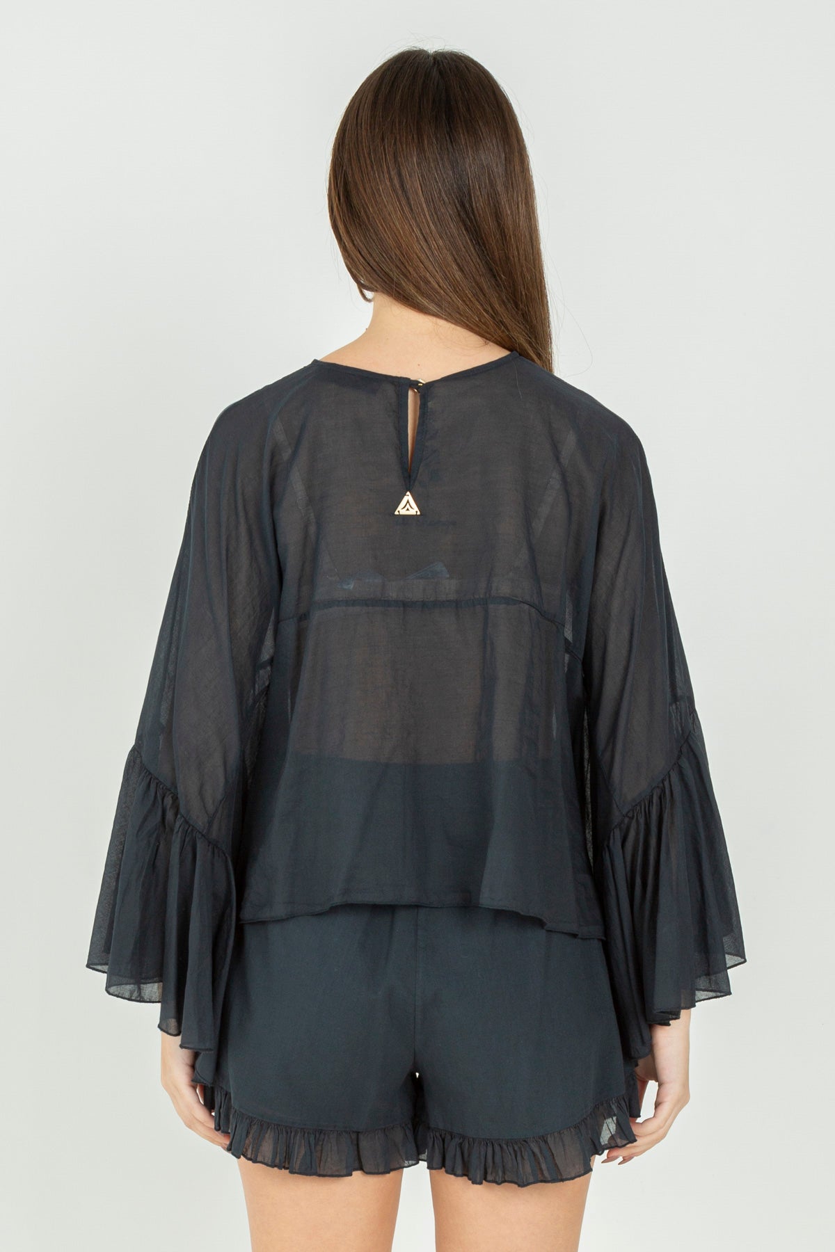 Blusa in lino con maniche ampie