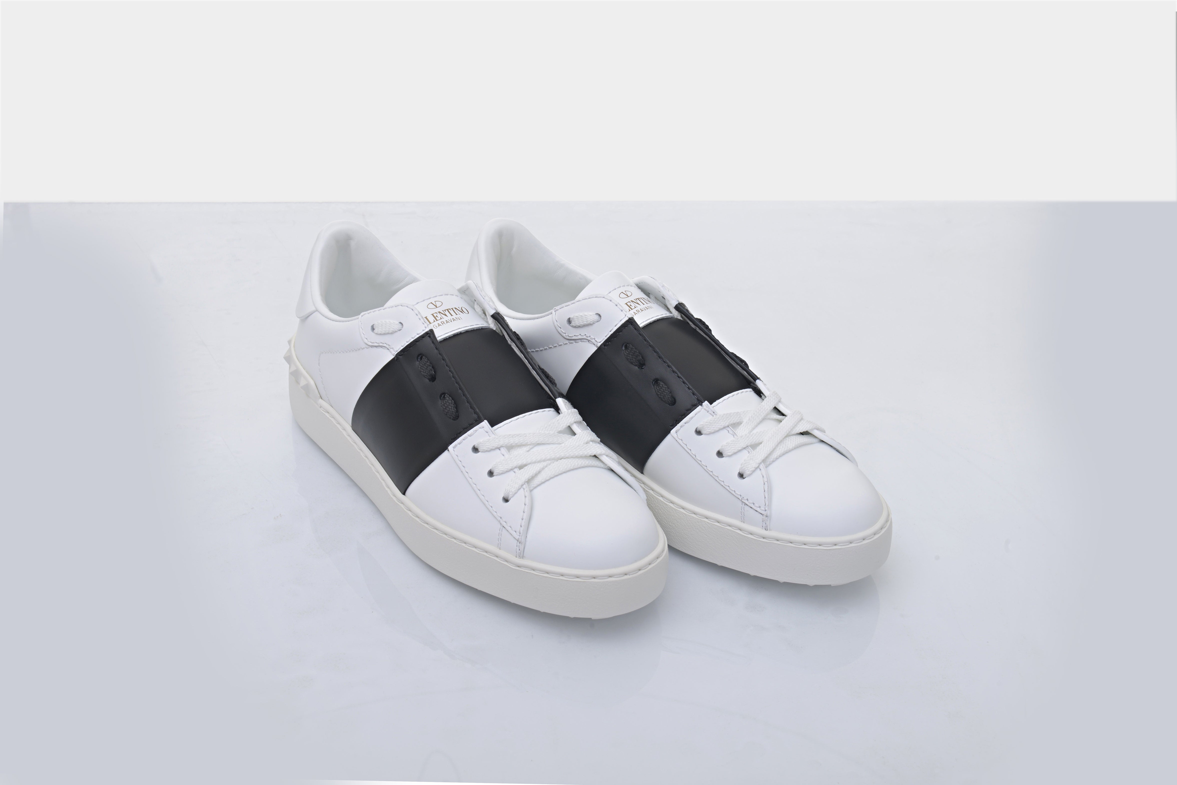 VALENTINO Rockstud sneakers with contrasting band