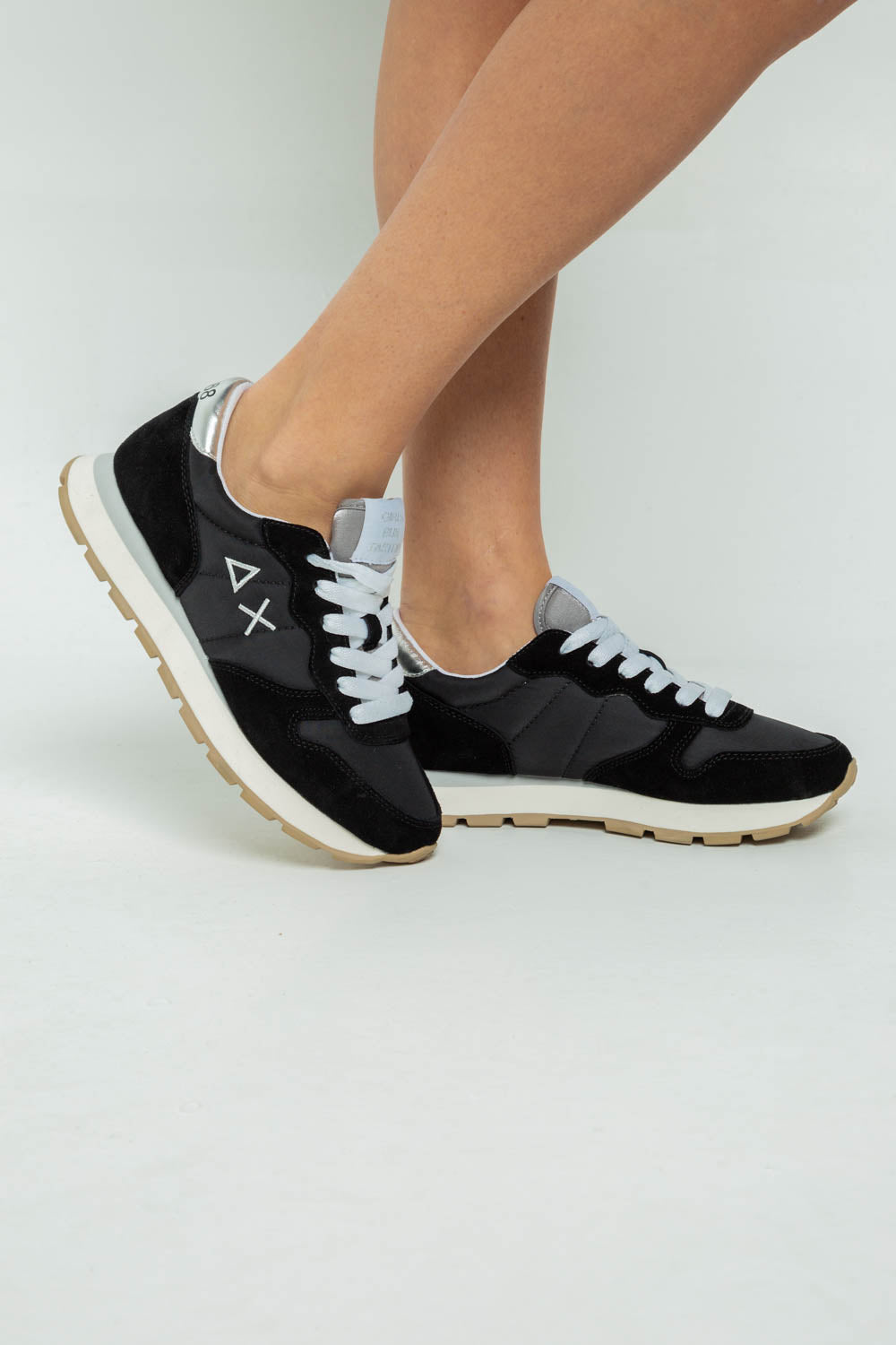Sneakers Ally