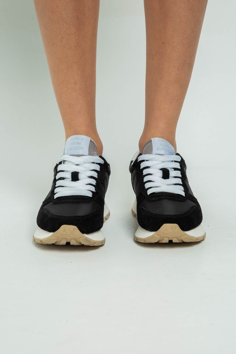 Sneakers Ally